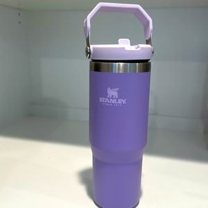 Like New IceFlow Flip Straw Tumbler in lavender.